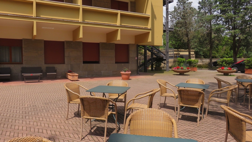 Imagen de los exteriores del Hotel Oasi Dei Discepoli. Foto 15