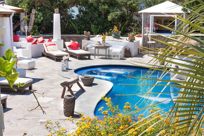 Imagen de la piscina del Hotel Oasi. Foto 14