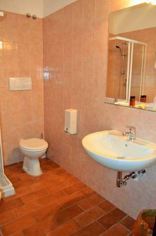 Imagen de la habitación del Hotel Oasi Neumann. Foto 6