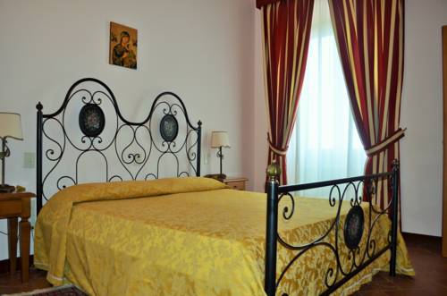 Imagen de la habitación del Hotel Oasi Neumann. Foto 9