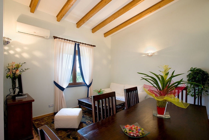 Imagen de la habitación del Hotel Oasi Olimpia Relais. Foto 9