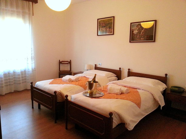 Imagen de la habitación del Hotel Oasi, Serdes. Foto 7