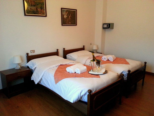 Imagen de la habitación del Hotel Oasi, Serdes. Foto 8