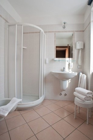 Imagen de la habitación del Hotel Oasi Verde. Foto 7