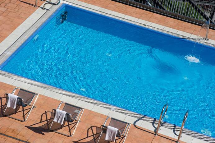 Imagen de la piscina del Hotel Oasi Verde. Foto 14