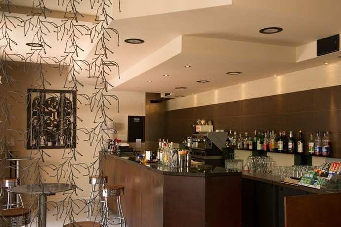 Imagen del bar/restaurante del Hotel Oasi Verde. Foto 3