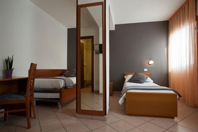 Imagen de la habitación del Hotel Oasi Verde. Foto 9