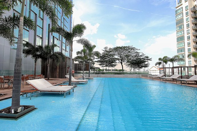 Imagen de la piscina del Hotel Oasia Novena, Singapore. Foto 18