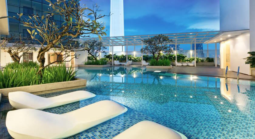 Imagen de la piscina del Hotel Oasia Suites Kuala Lumpur. Foto 10