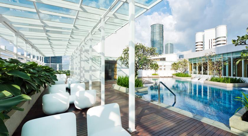 Imagen de la piscina del Hotel Oasia Suites Kuala Lumpur. Foto 11