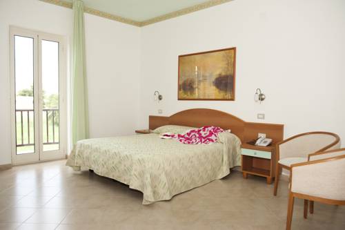 Imagen de la habitación del Hotel Oasiclub. Foto 6
