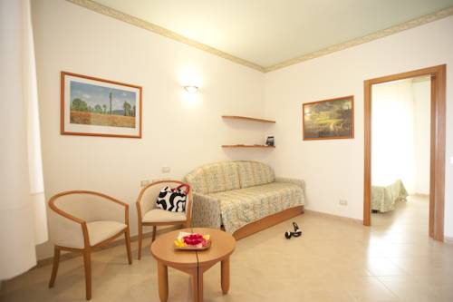 Imagen de la habitación del Hotel Oasiclub. Foto 10