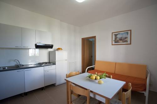 Imagen de la habitación del Hotel Oasiclub. Foto 13
