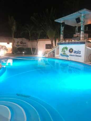Imagen general del Hotel Oasis Adult Resort. Foto 12