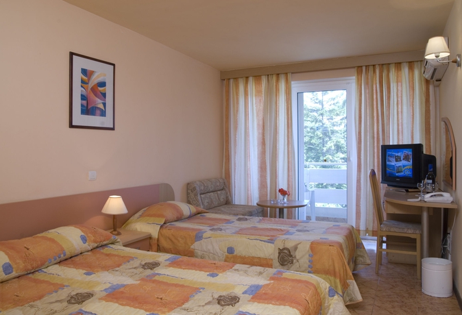 Imagen de la habitación del Hotel Oasis, Albena. Foto 4