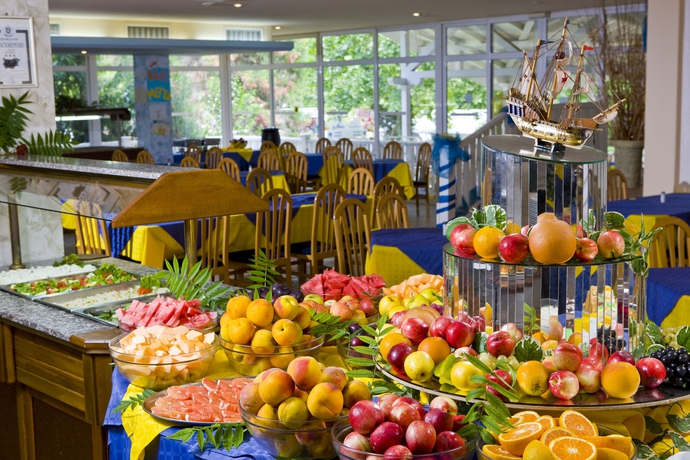 Imagen del bar/restaurante del Hotel Oasis, Albena. Foto 2