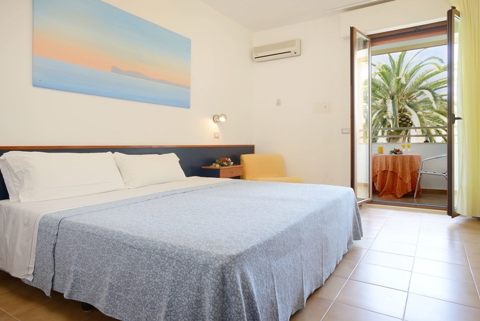 Imagen de la habitación del Hotel Oasis, Alghero. Foto 1