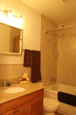 Imagen de la habitación del Hotel Oasis Apartments, Prince Rupert. Foto 3