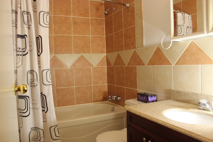 Imagen de la habitación del Hotel Oasis Apartments, Prince Rupert. Foto 5