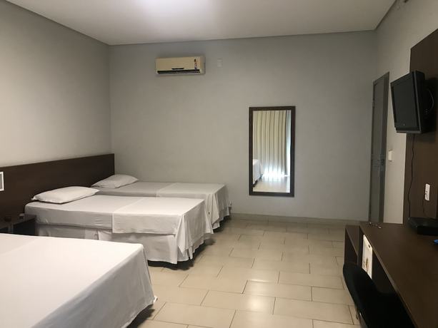 Imagen de la habitación del Hotel Oasis, Aragua&iacute;na. Foto 6