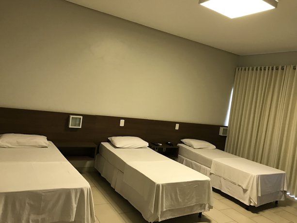 Imagen de la habitación del Hotel Oasis, Aragua&iacute;na. Foto 14