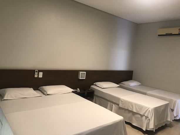 Imagen de la habitación del Hotel Oasis, Aragua&iacute;na. Foto 15