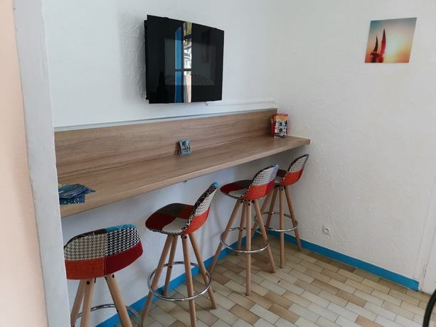 Imagen del bar/restaurante del Hotel Oasis, Argeles Sur Mer. Foto 3