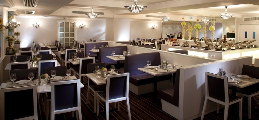 Imagen del bar/restaurante del Hotel Oasis Avenue – A Gdh. Foto 4