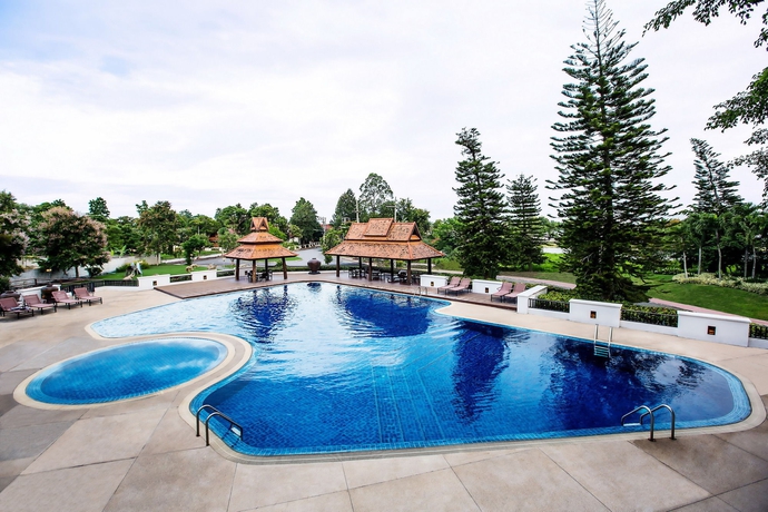 Imagen de la piscina del Hotel Oasis Baan Saen Doi Spa Resort. Foto 7