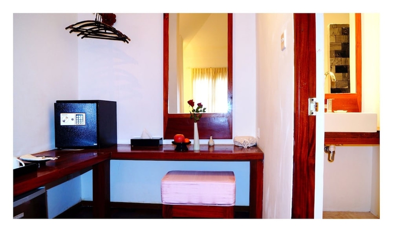 Imagen de la habitación del Hotel Oasis Bagan. Foto 16