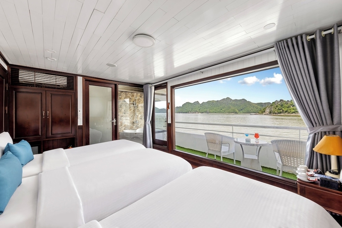 Imagen de la habitación del Hotel Oasis Bay Party Cruise. Foto 3