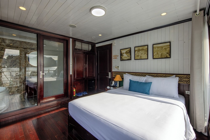 Imagen de la habitación del Hotel Oasis Bay Party Cruise. Foto 5
