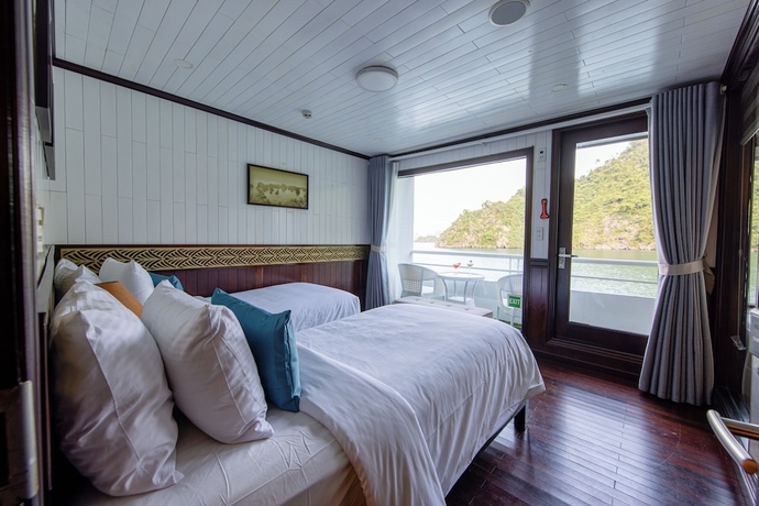 Imagen de la habitación del Hotel Oasis Bay Party Cruise. Foto 9