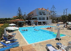 Imagen de la piscina del Hotel Oasis Beach Adults Only. Foto 4