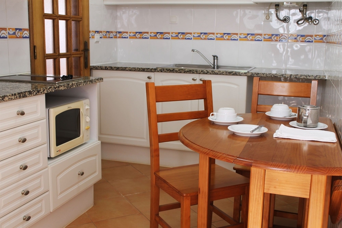 Imagen de la habitación del Hotel Oasis Beach Apartments. Foto 2