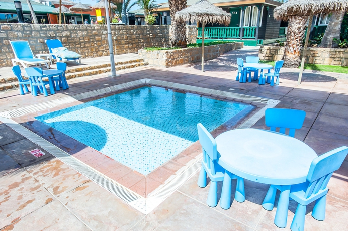 Imagen de la piscina del Hotel Oasis Belorizonte. Foto 16