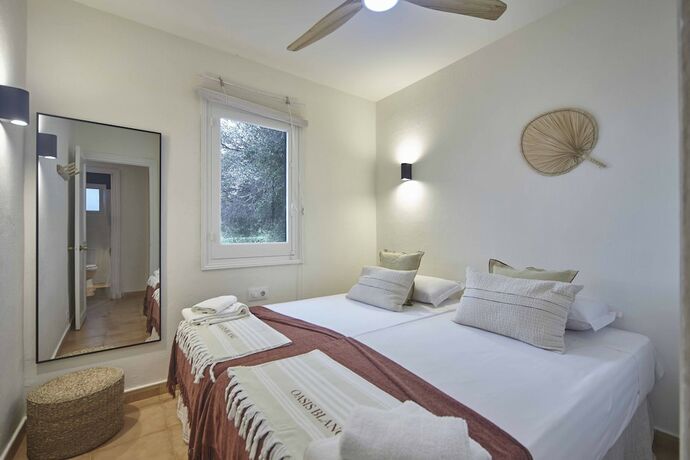 Imagen general del Hotel Oasis Blanc Binibeca. Foto 6