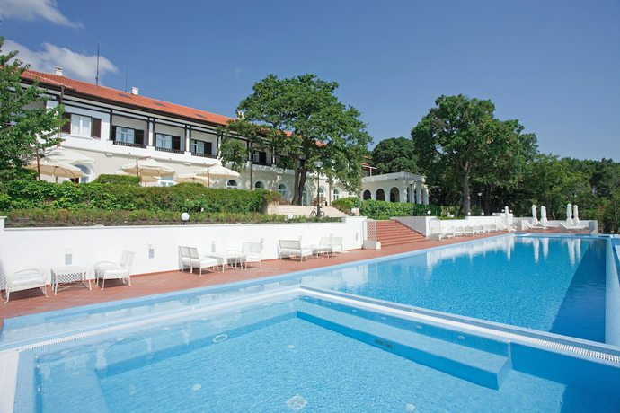 Imagen de la piscina del Hotel Oasis Boutique, Varna Ciudad. Foto 20