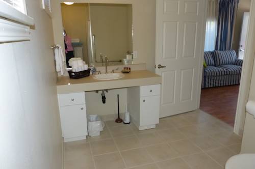 Imagen de la habitación del Hotel Oasis By The Bay Vacation Resort. Foto 14