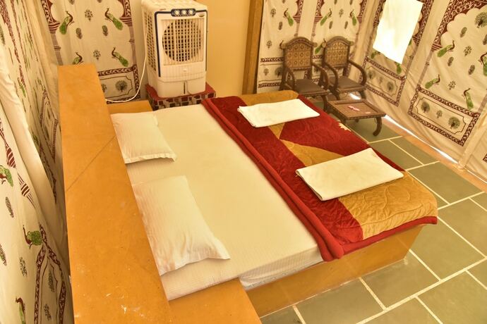 Imagen general del Hotel Oasis Camp Sam. Foto 3