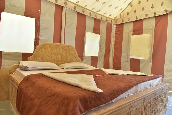 Imagen general del Hotel Oasis Camp Sam. Foto 4