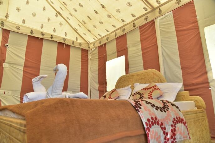 Imagen general del Hotel Oasis Camp Sam. Foto 6