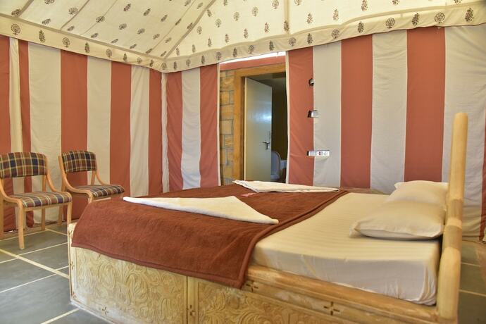 Imagen general del Hotel Oasis Camp Sam. Foto 13