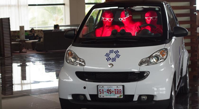 Imagen de los interiores del Hotel Oasis Cancún Lite. Foto 9