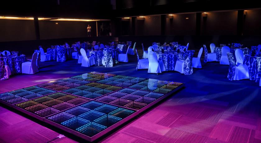 Imagen de los interiores del Hotel Oasis Cancún Lite. Foto 10