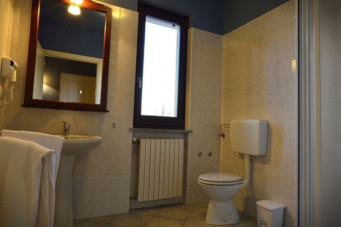 Imagen de la habitación del Hotel Oasis, Cherasco. Foto 7