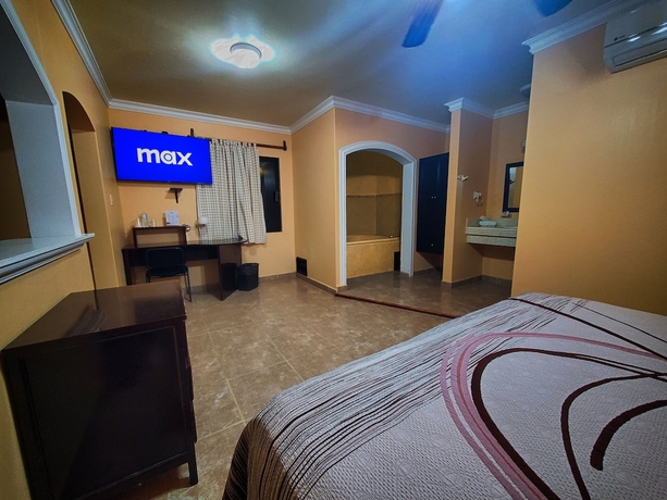 Imagen de la habitación del Hotel Oasis, Ciudad Constituci&oacute;n. Foto 6