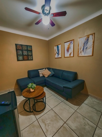 Imagen de la habitación del Hotel Oasis, Ciudad Constituci&oacute;n. Foto 8