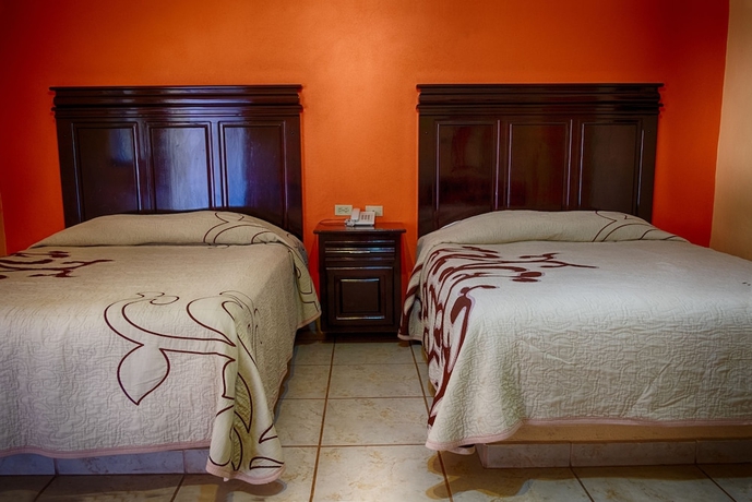 Imagen de la habitación del Hotel Oasis, Ciudad Constituci&oacute;n. Foto 17