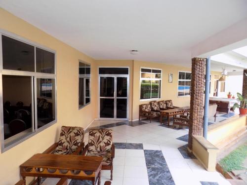 Imagen general del Hotel Oasis, Ciudad de Morogoro. Foto 4